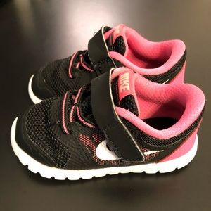Nike Toddler size 6
